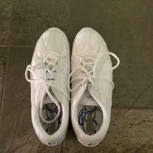 Kaepa size 8.5 cheer shoes